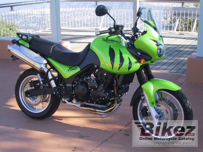 2001 Triumph Tiger 955i photo
